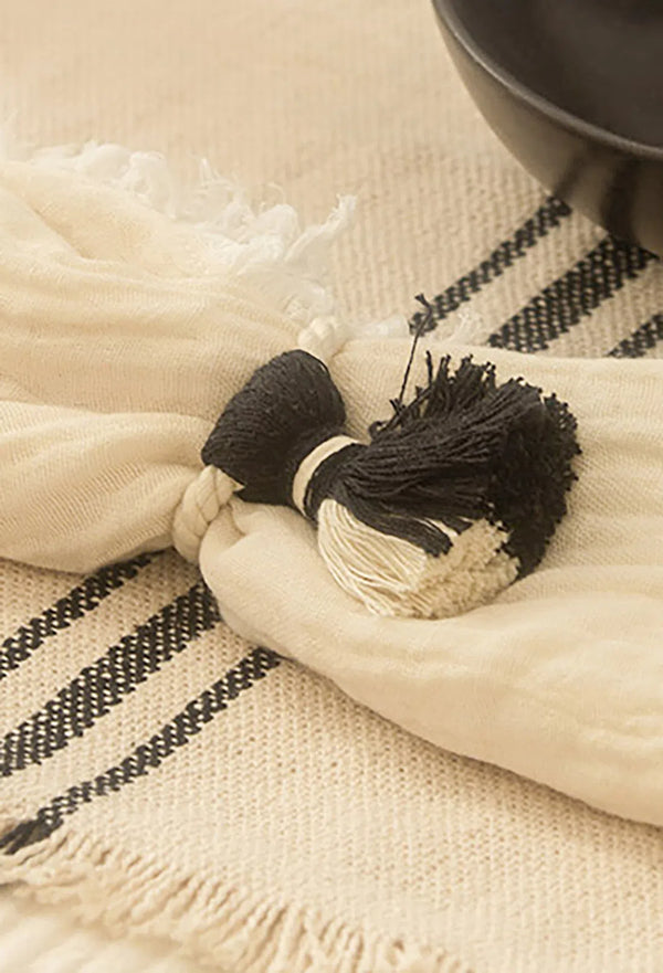 Set de 4 servilleteros de algodón crudo y negro Sami-Calma House