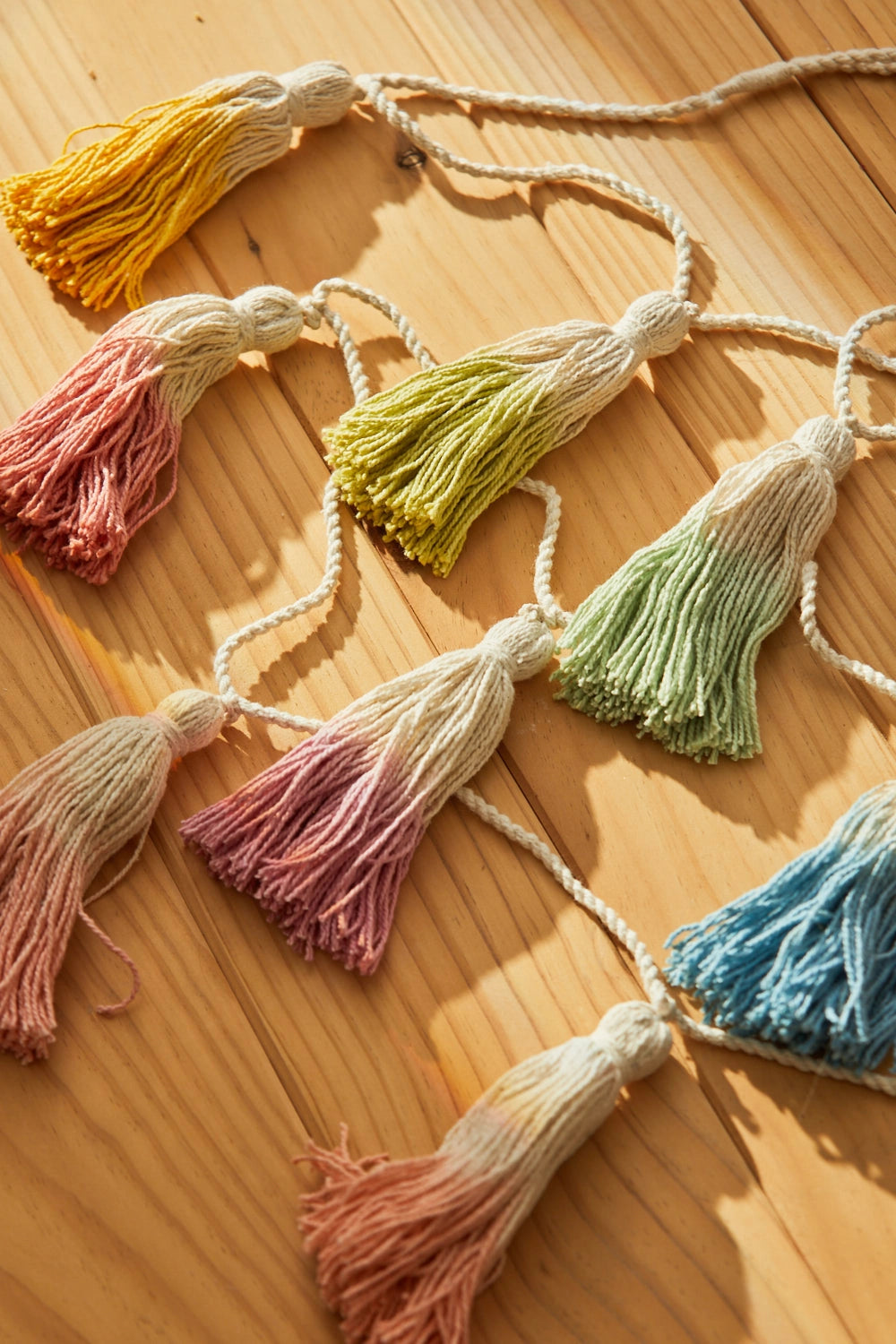 Guirlande de pompons en papier de soie Guirlande de pompons en papier de soie