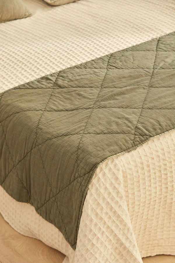 Nantes quilted topper