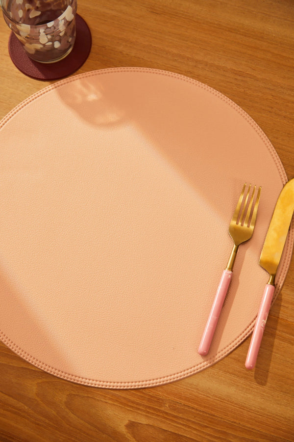 Pla Beige Round Stain-Resistant Placemat