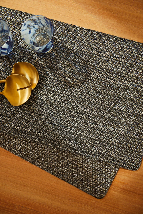 Pla Black Texture Stain-Resistant Placemat