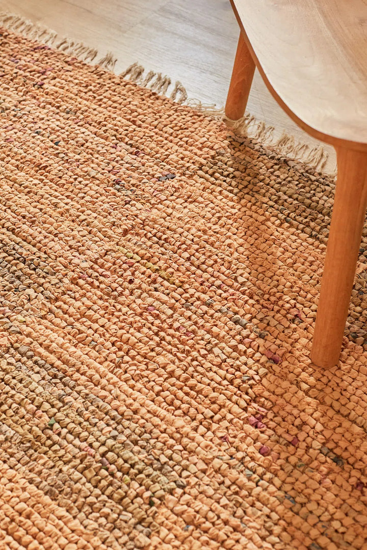 Alfombra de algodón y tela terracota Tanneri-Calma House