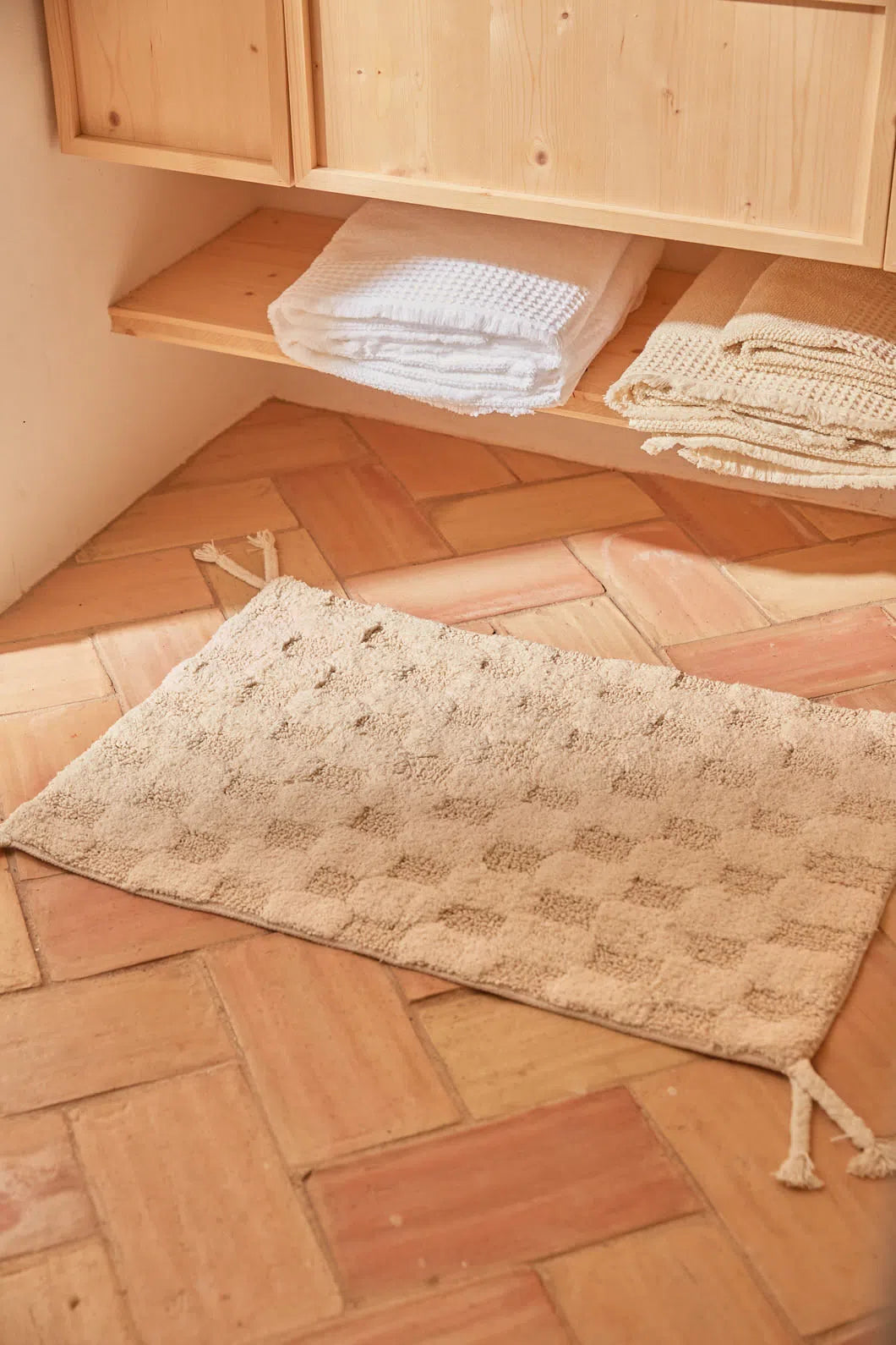 Alfombra de baño a cuadros crudo Oslo-Calma House