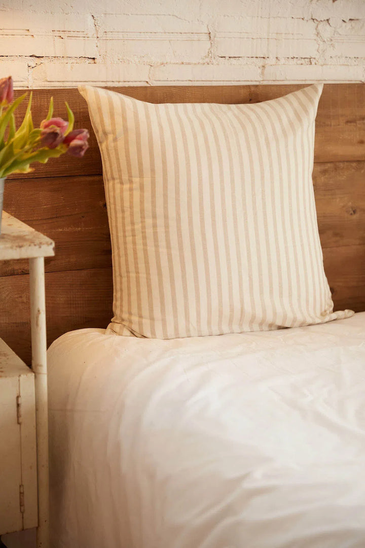 Cuadrante de cama de lino y algodón a rayas multicolor Ines-Calma House