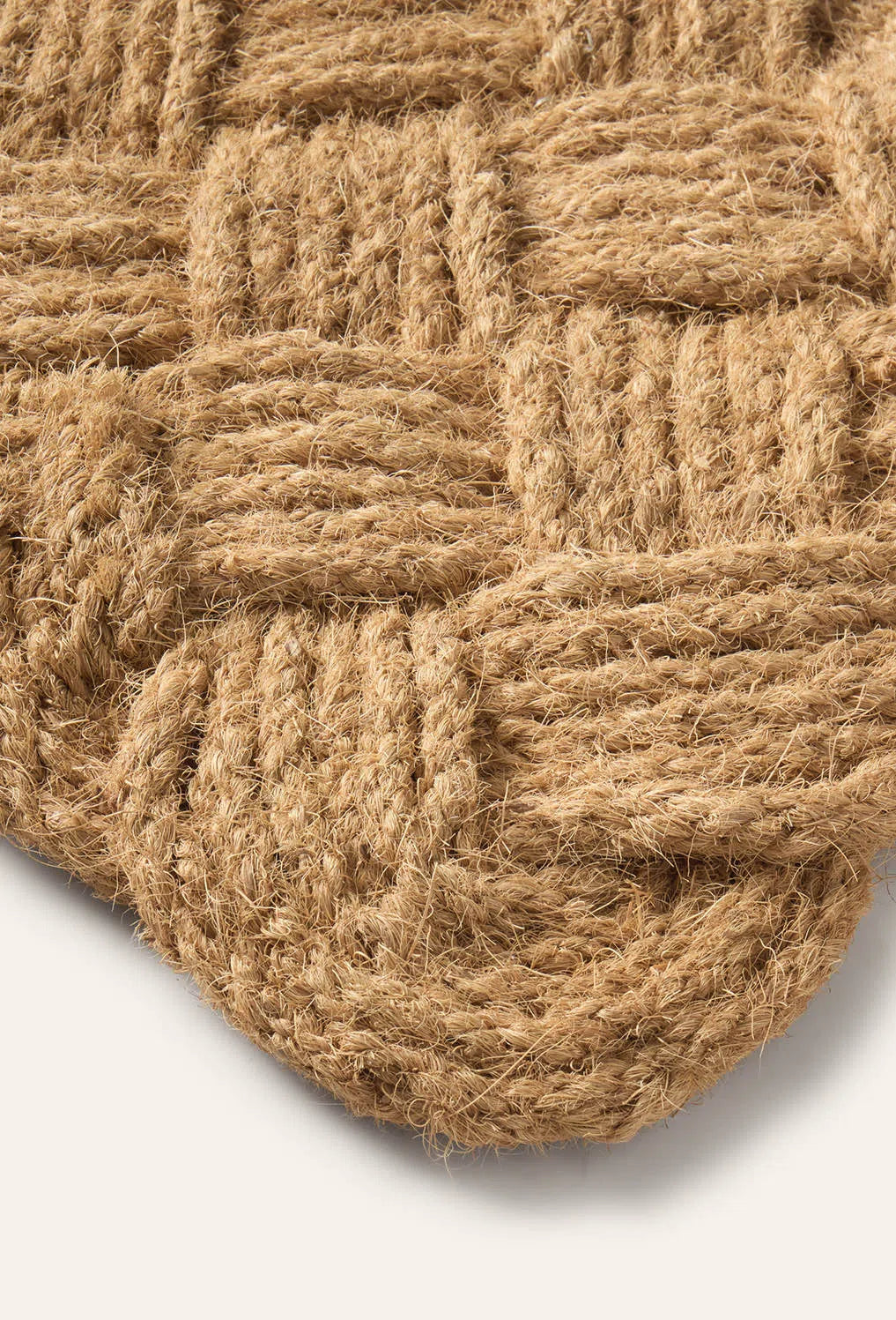 Felpudo efecto trenza de fibra de coco Marina-Calma House