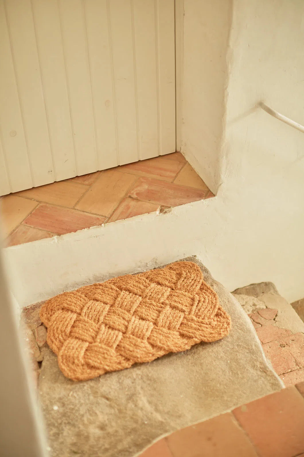 Felpudo efecto trenza de fibra de coco Marina-Calma House