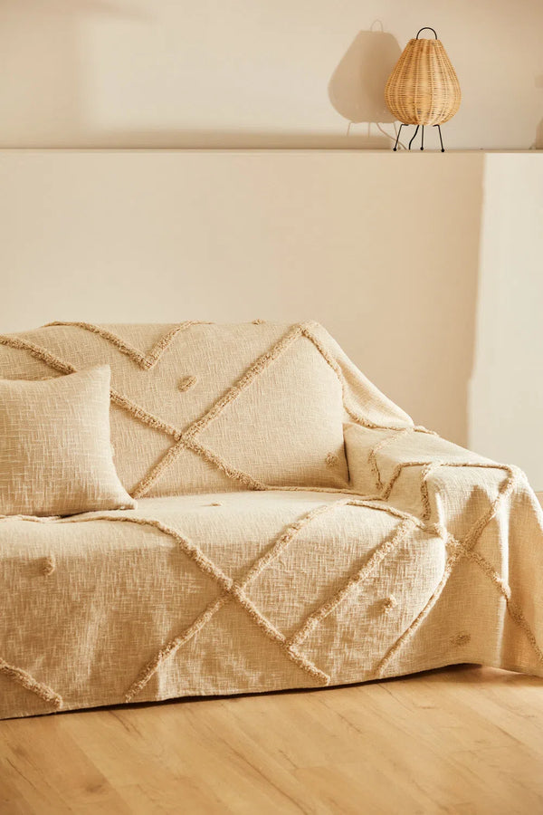 Funda de sofá con detalles a tono Diamanti-Calma House