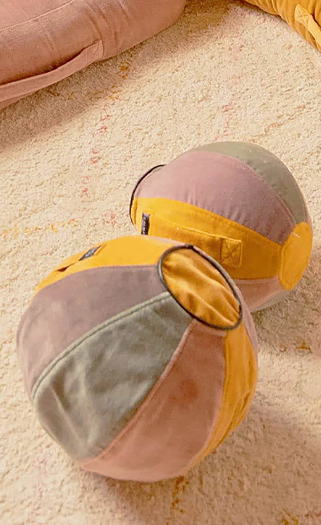 Funda para pelota infantil terciopelo multicolor Velur-Calma House