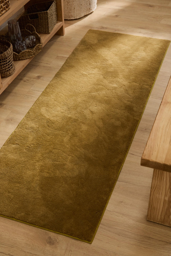 Tapis de couloir lavable à poils doux couleur moutarde Apollo