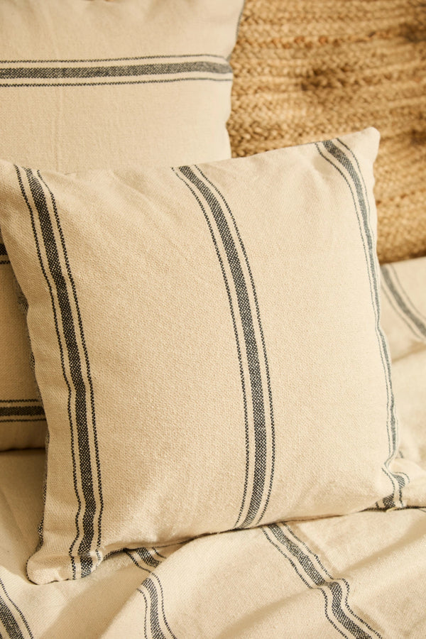 Funda de cojín cuadrada de algodón con raya tejida gris oscuro Bari