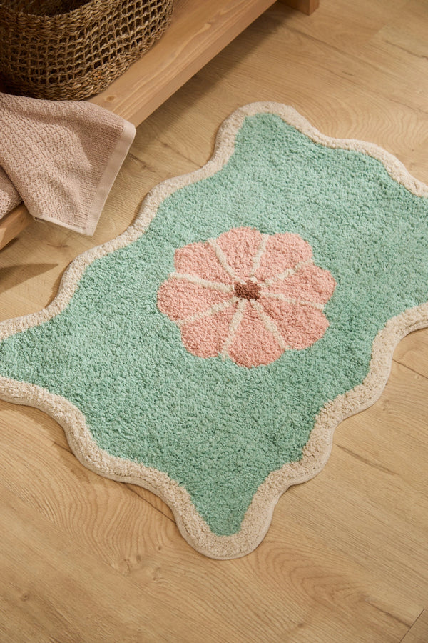 Alfombra de baño ilustrada en verde Camp