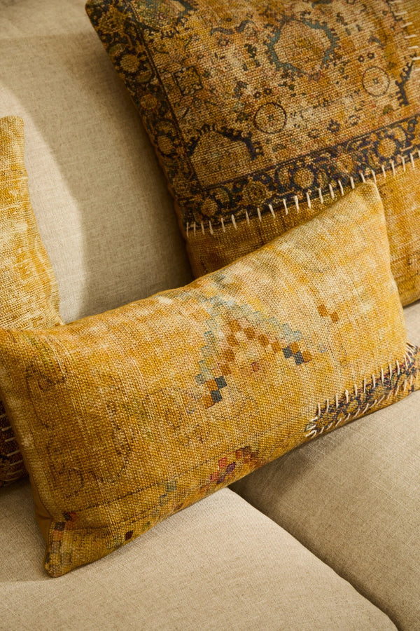 Funda de cojín rectangular de dhurrie mostaza Dinka