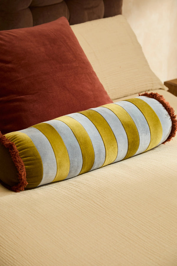 Cojín cilíndrico de terciopelo en tonos verdes Osaka