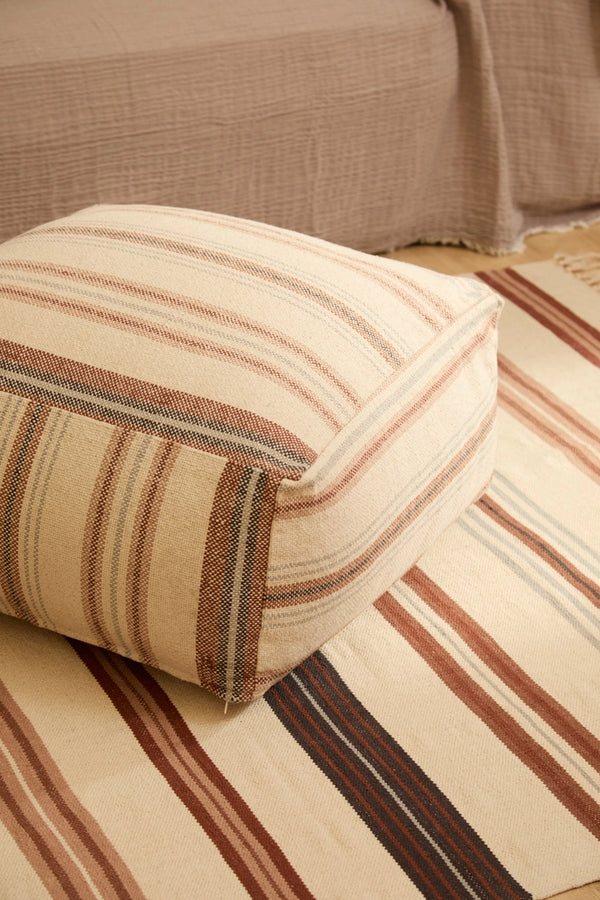 Puff de algodón a tonos tierra Peru