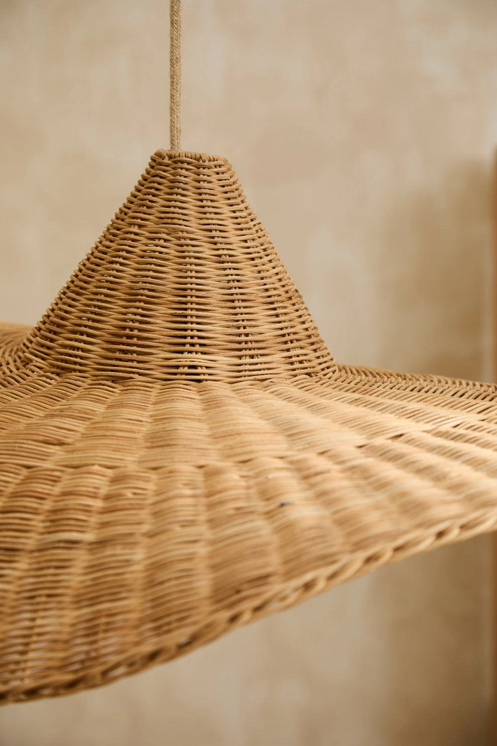 Salakot rattan lampshade - Calma House