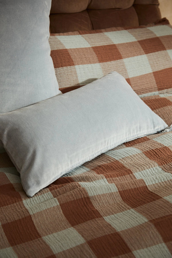 Funda de cojín rectangular de terciopelo azul Velour