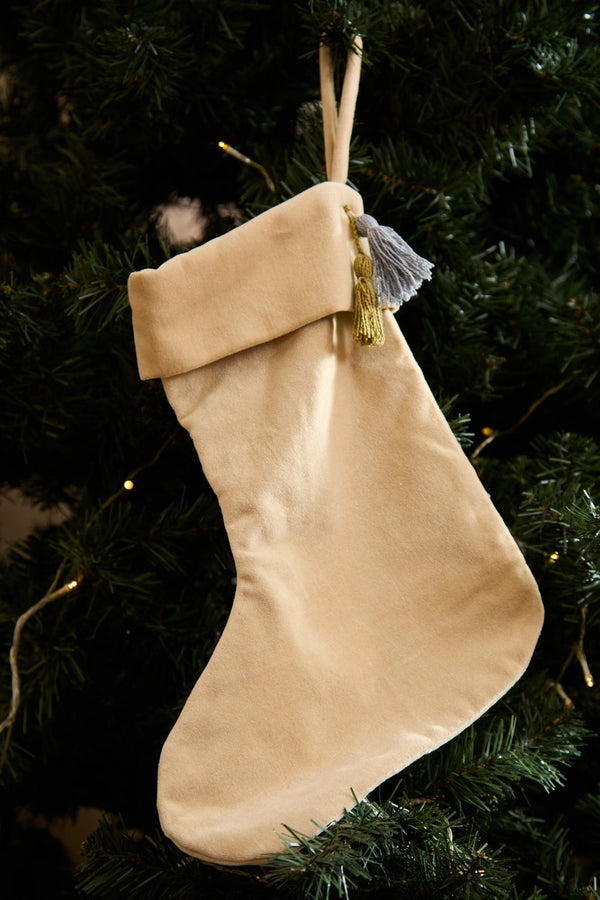 Adorno navideño de terciopelo calcetín crudo Velour