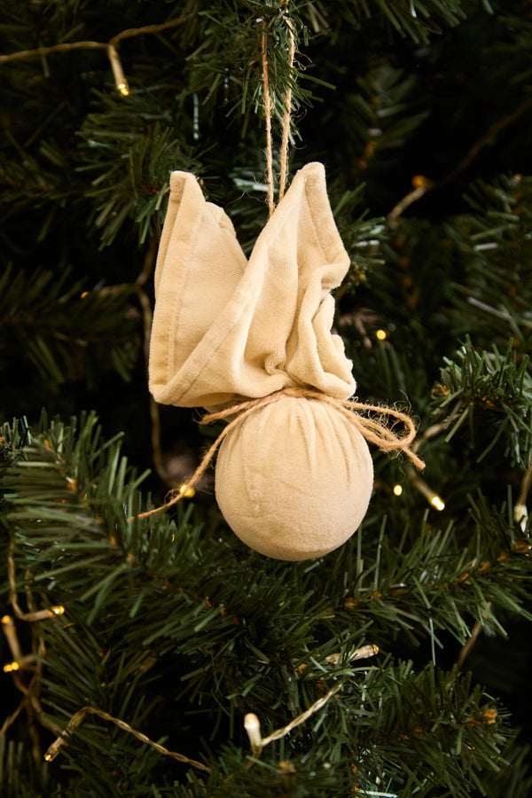 Adorno navideño de terciopelo bola cruda Velour