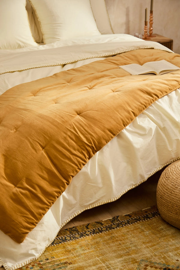 Topper acolchado de terciopelo mostaza Velour