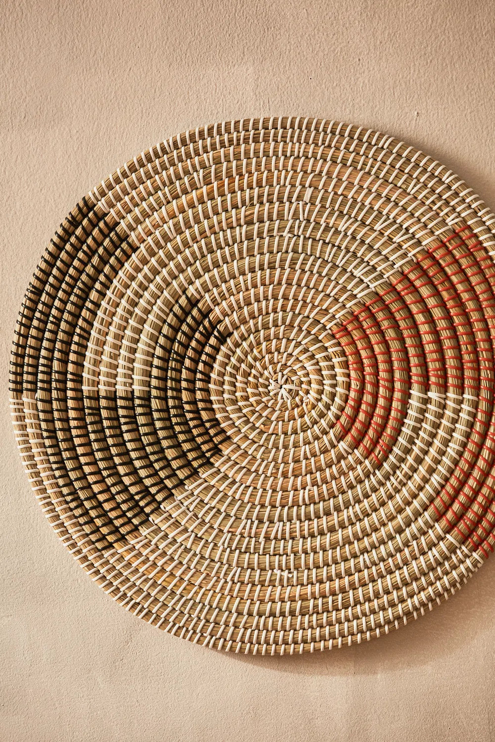 Plato decorativo de junco de mar Amiyab-Calma House