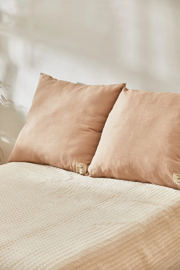 Large 80 cm beige Gavema cushion cover