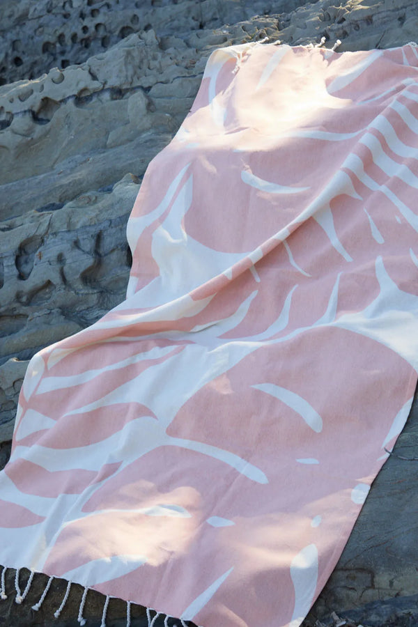 Serviette de plage en coton rose Menton