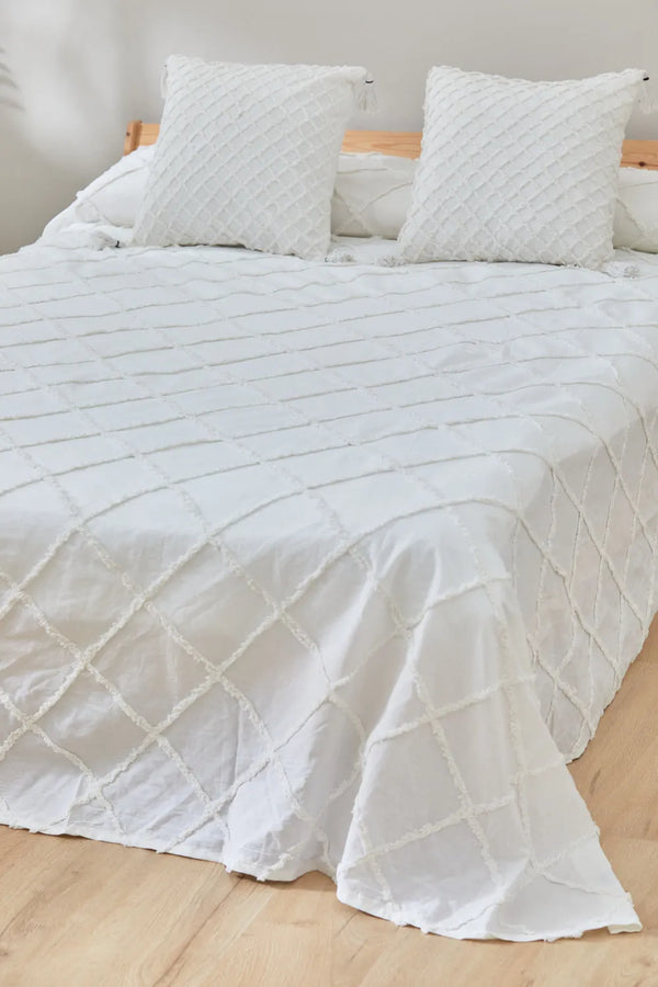 Bedspread with white tufting Royal