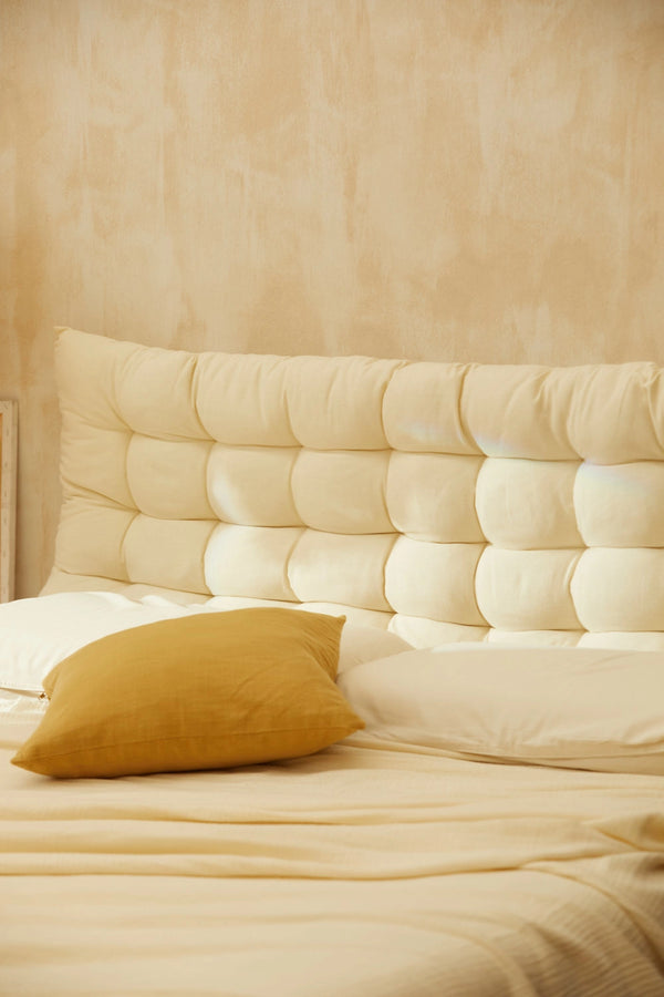 Quilted bedhead beige Gavema