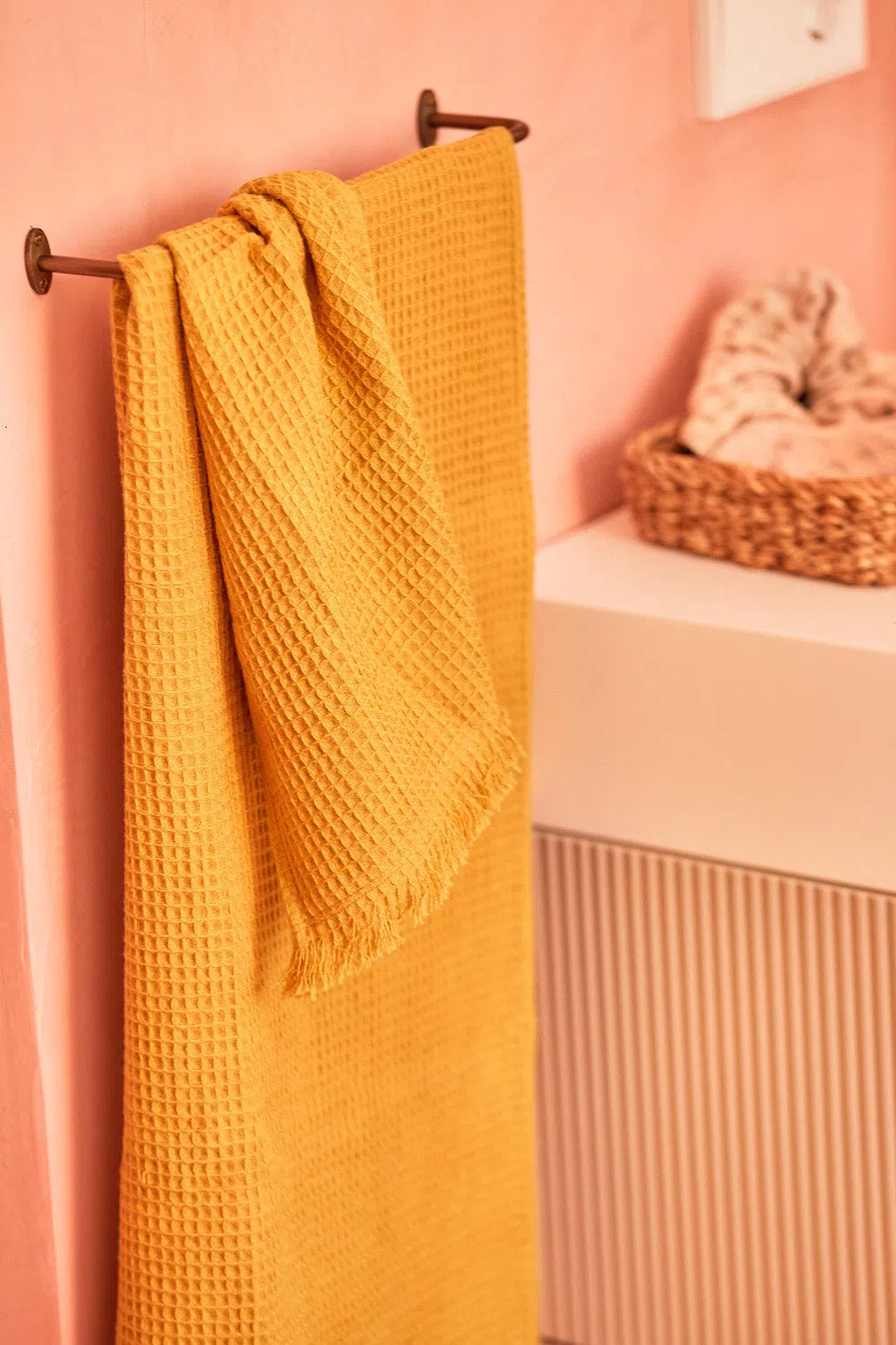 Toalla de baño mostaza Marte-Calma House