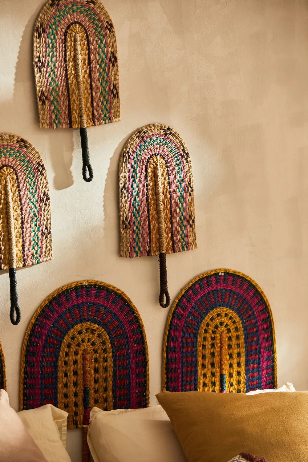 Abanico grande de junco de mar trenzado Coliseo-Calma House