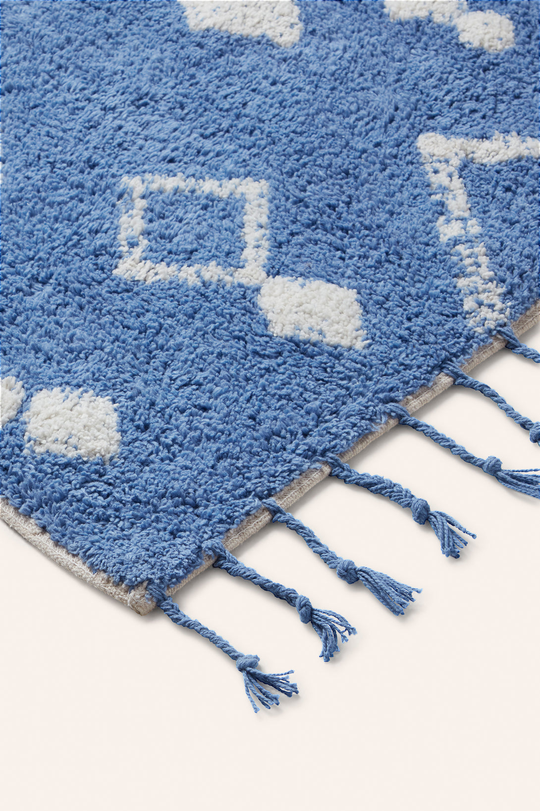 Alfombra de baño en tufting azul Fauve-Calma House