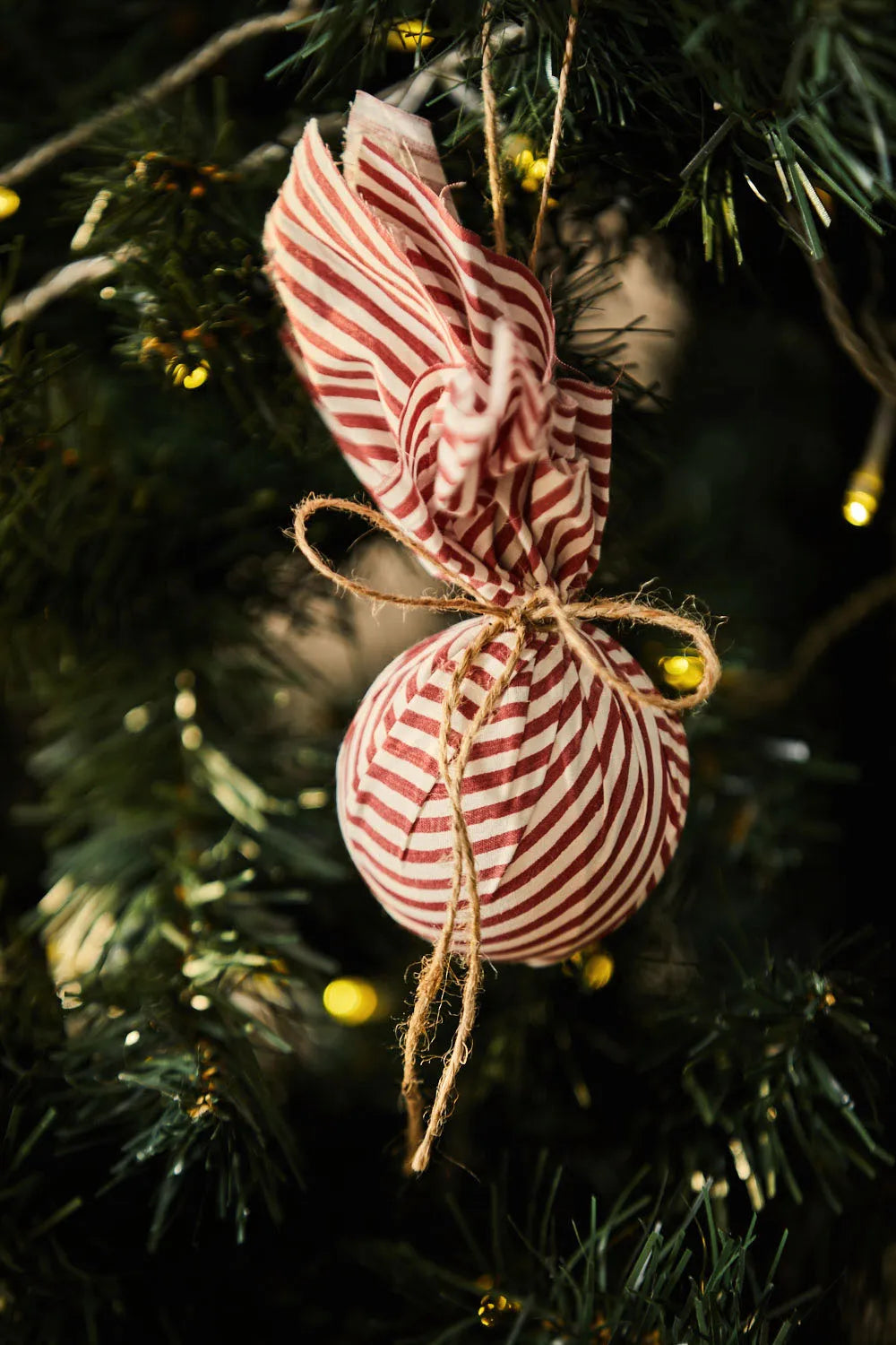 Bola navideña roja Candy-Calma House