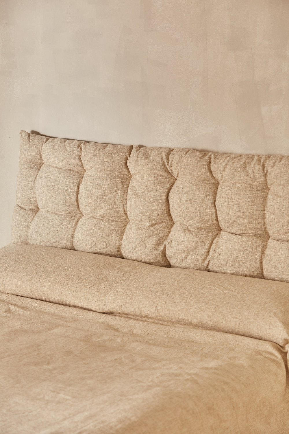 Cabecero de lino acolchado Arga-Calma House