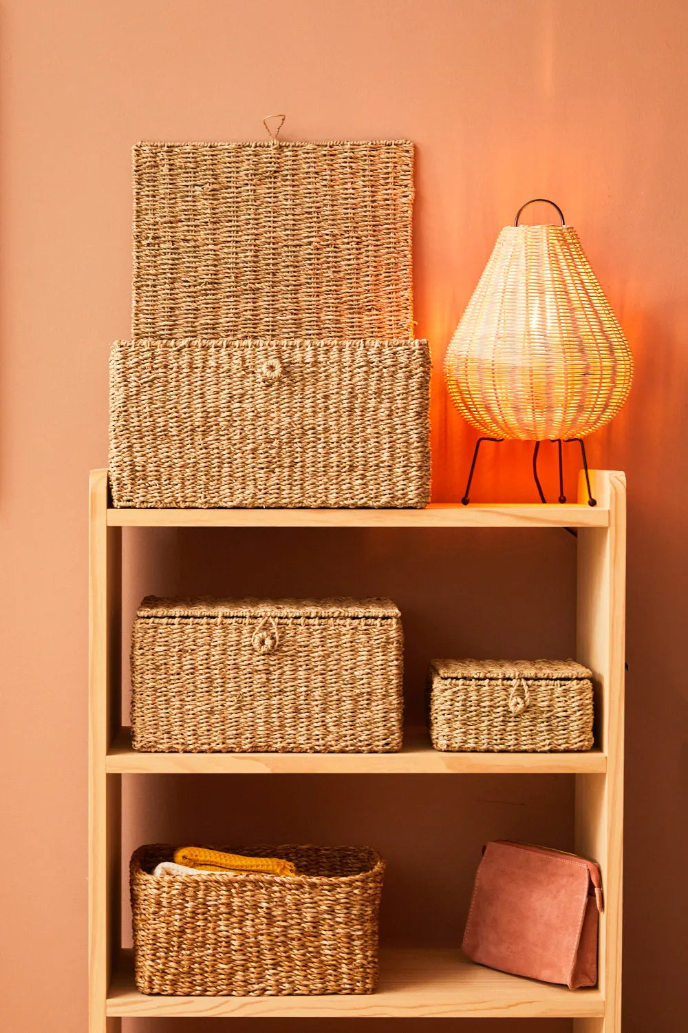 Caja artesanal de junco de mar con cierre a botón Catola-Calma House