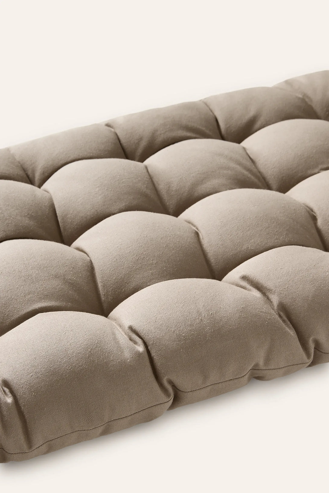 Cabecero acolchado de algodón piedra Gavema-Calma House