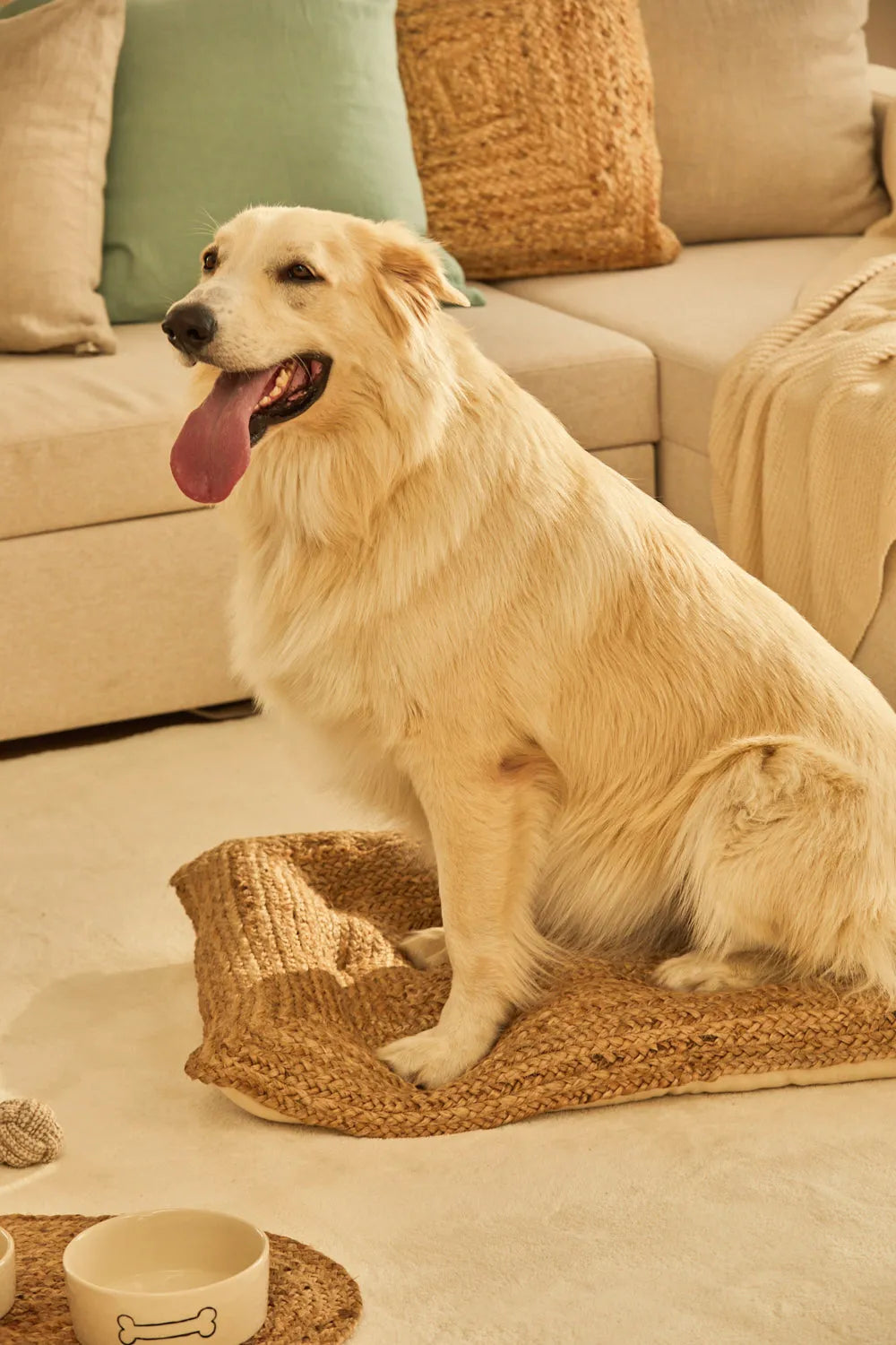 Cama para mascotas acolchada de yute Ural-Calma House