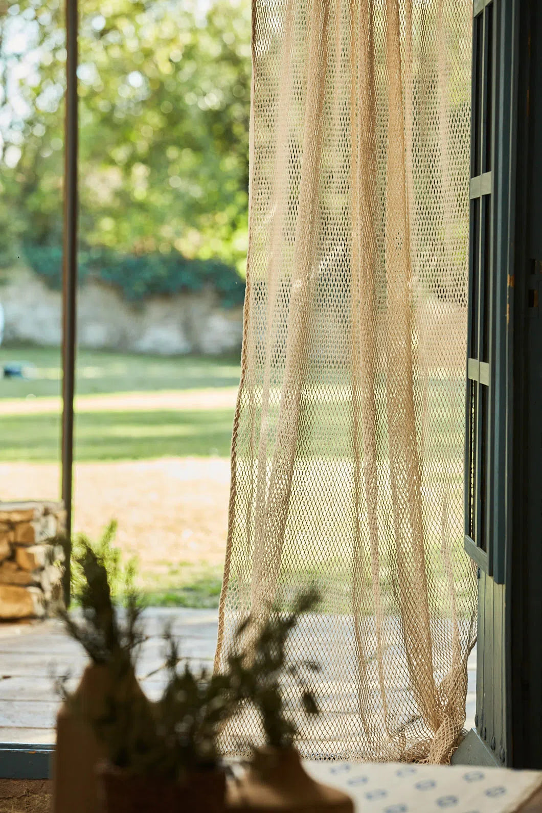 Cortina de algodón crudo Xarxa-Calma House