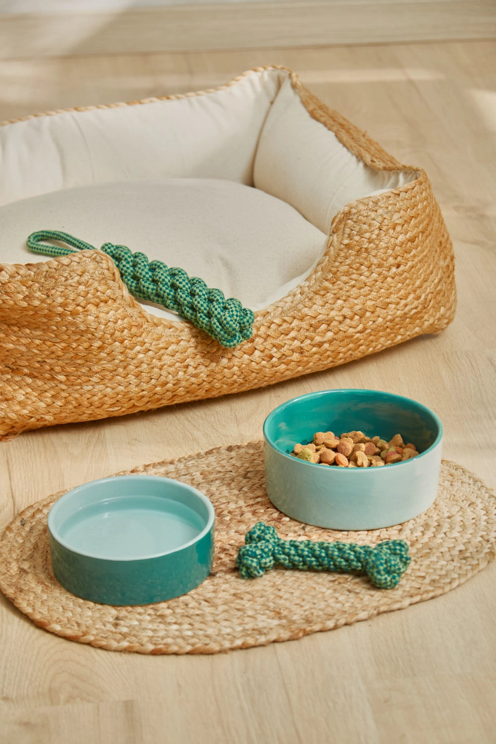 Cuenco para mascotas turquesa Sasha-Calma House