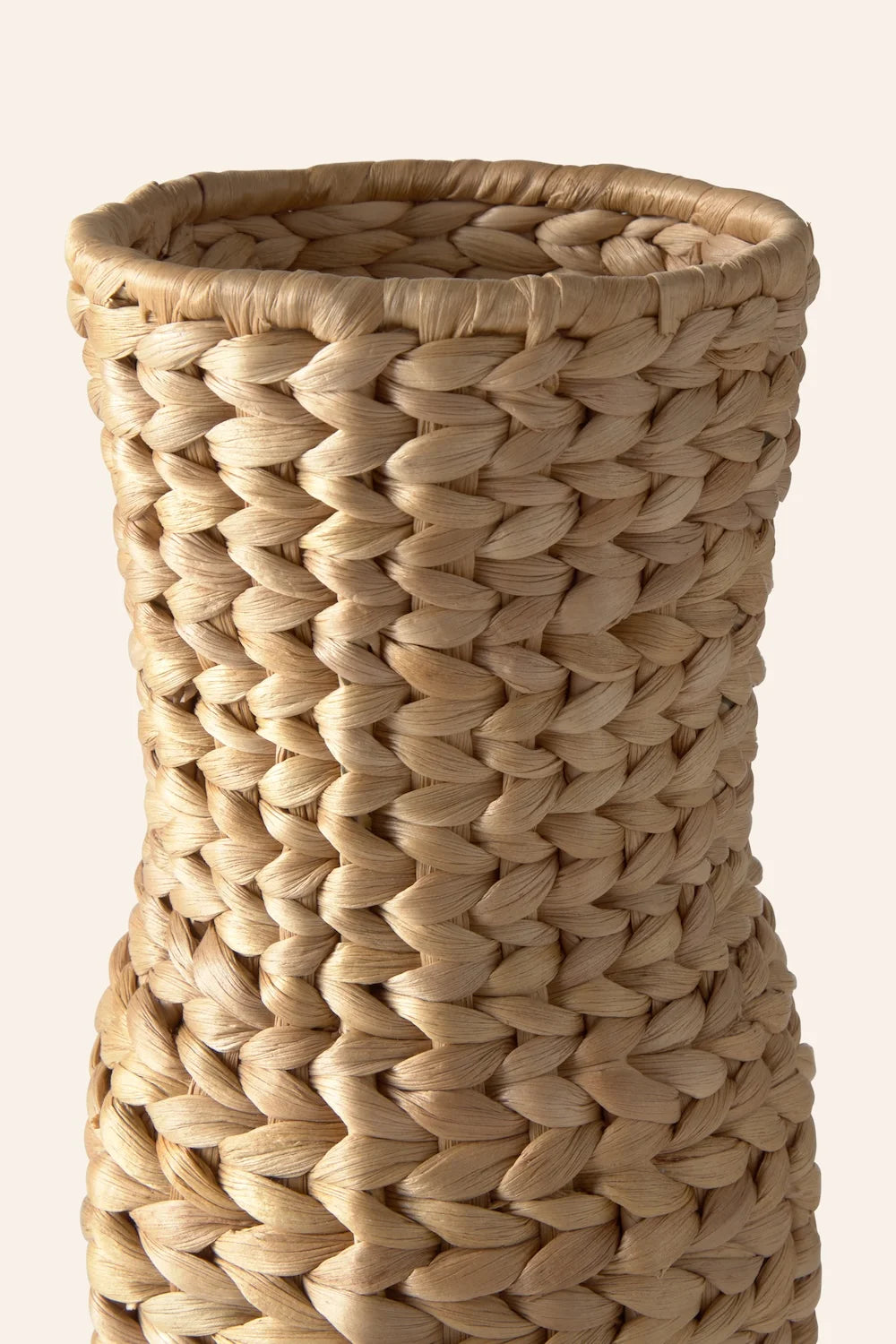 Florero de mimbre Saigon-Calma House