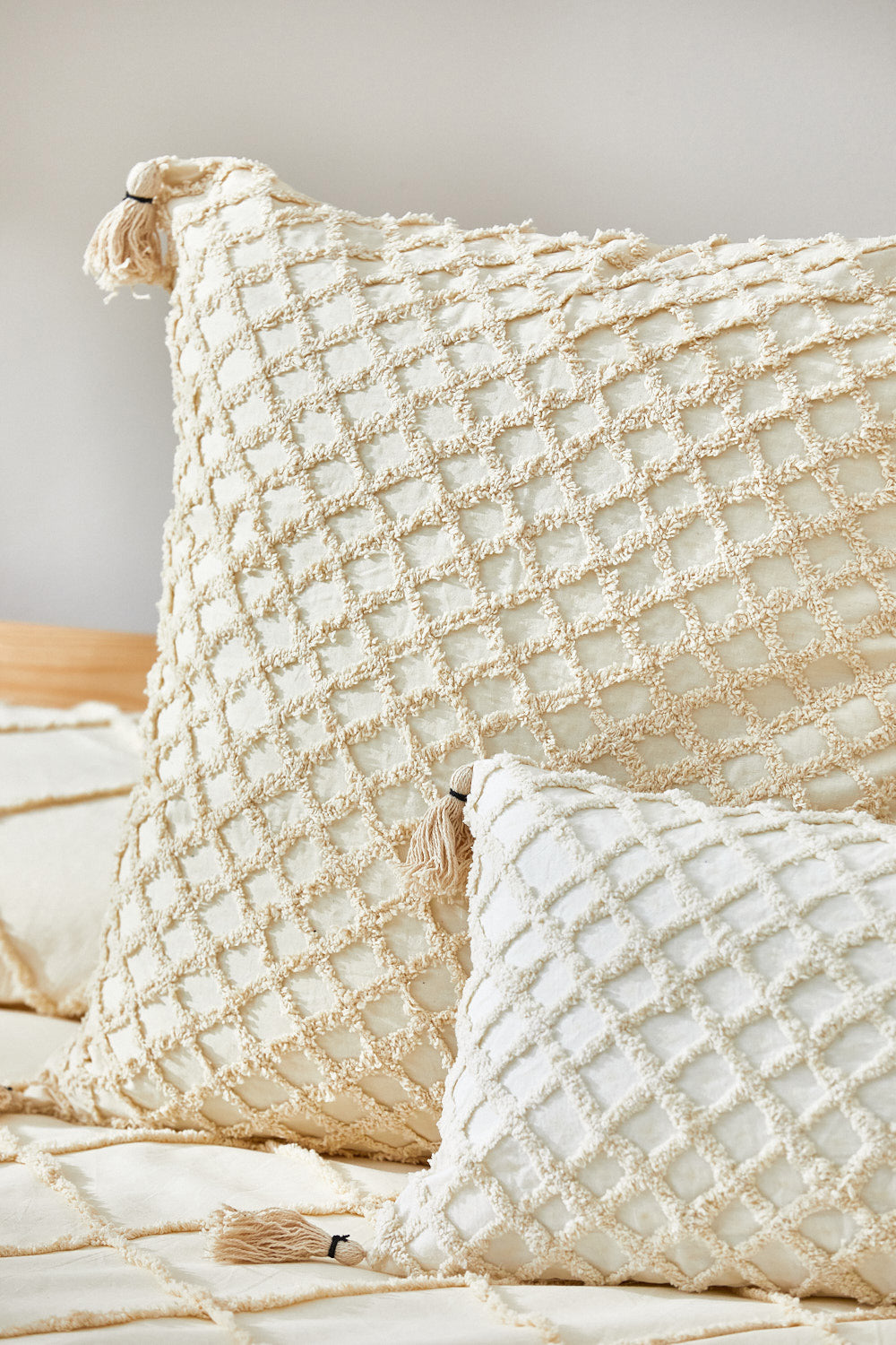 Funda de cojín con relieve de rombos crudo Royal-Calma House