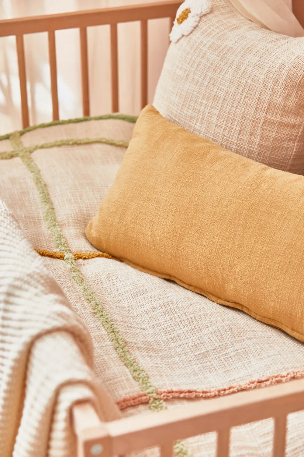 Funda de cojín mostaza Gavema-Calma House