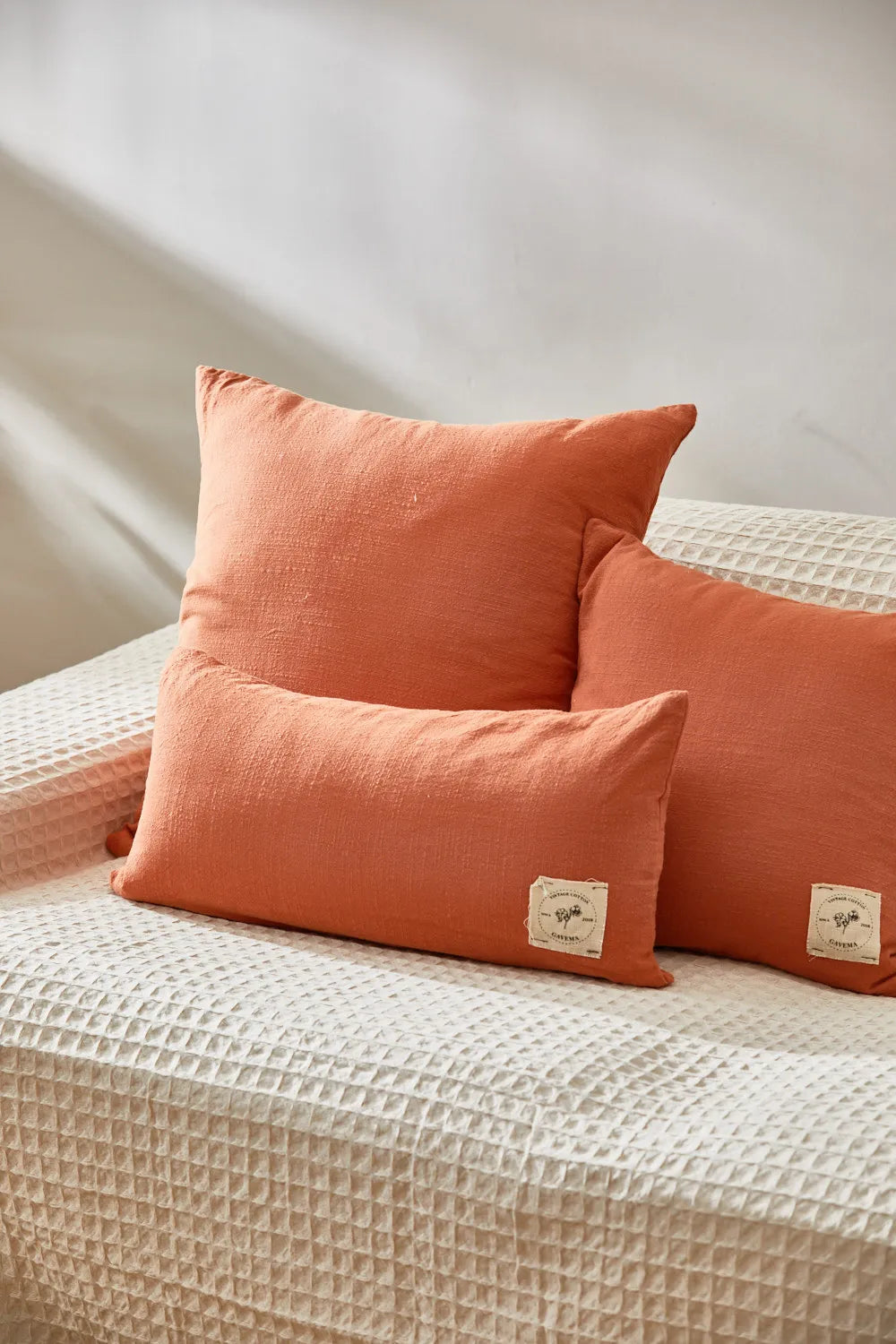 Funda de cojín tierra Gavema-Calma House