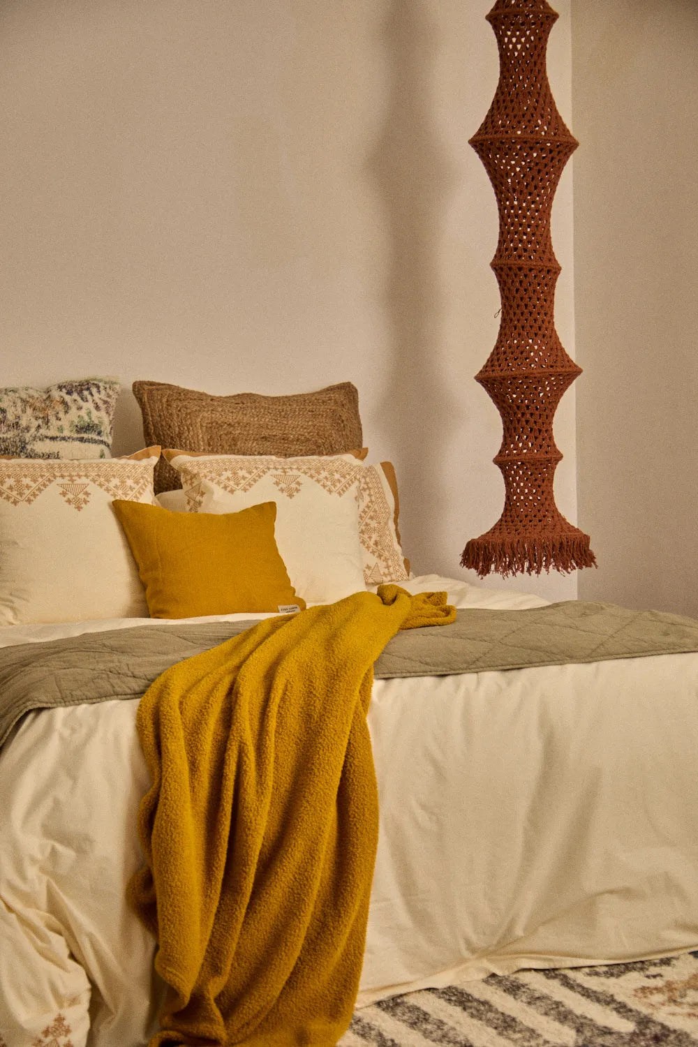 Funda nórdica + juego de almohada con print étnico mostaza Cairo-Calma House