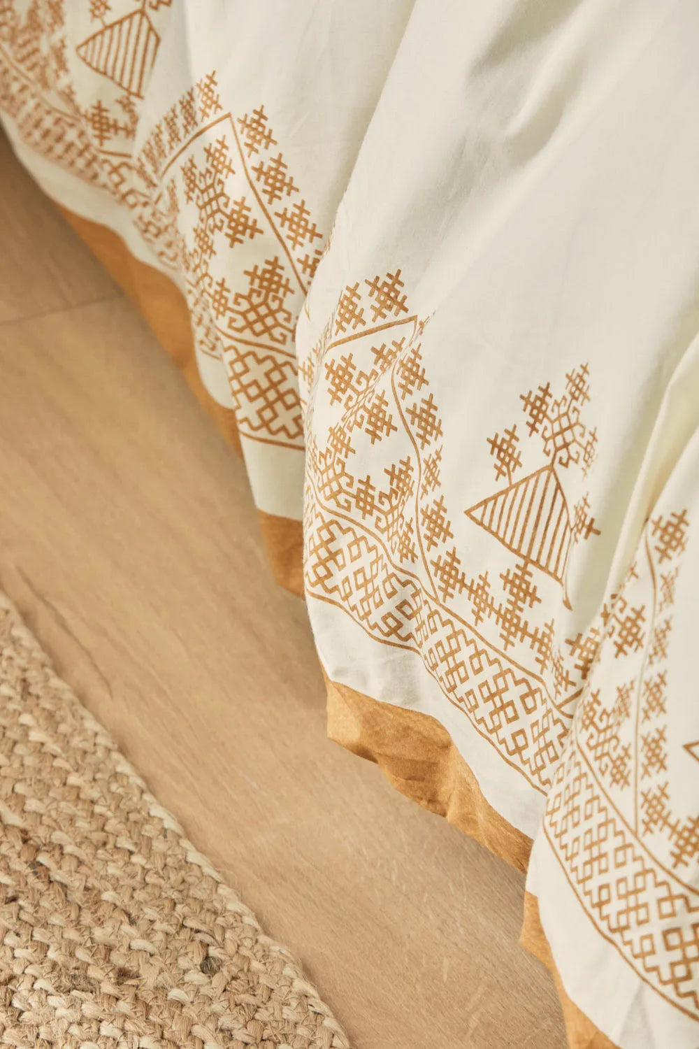 Funda nórdica + juego de almohada con print étnico mostaza Cairo-Calma House