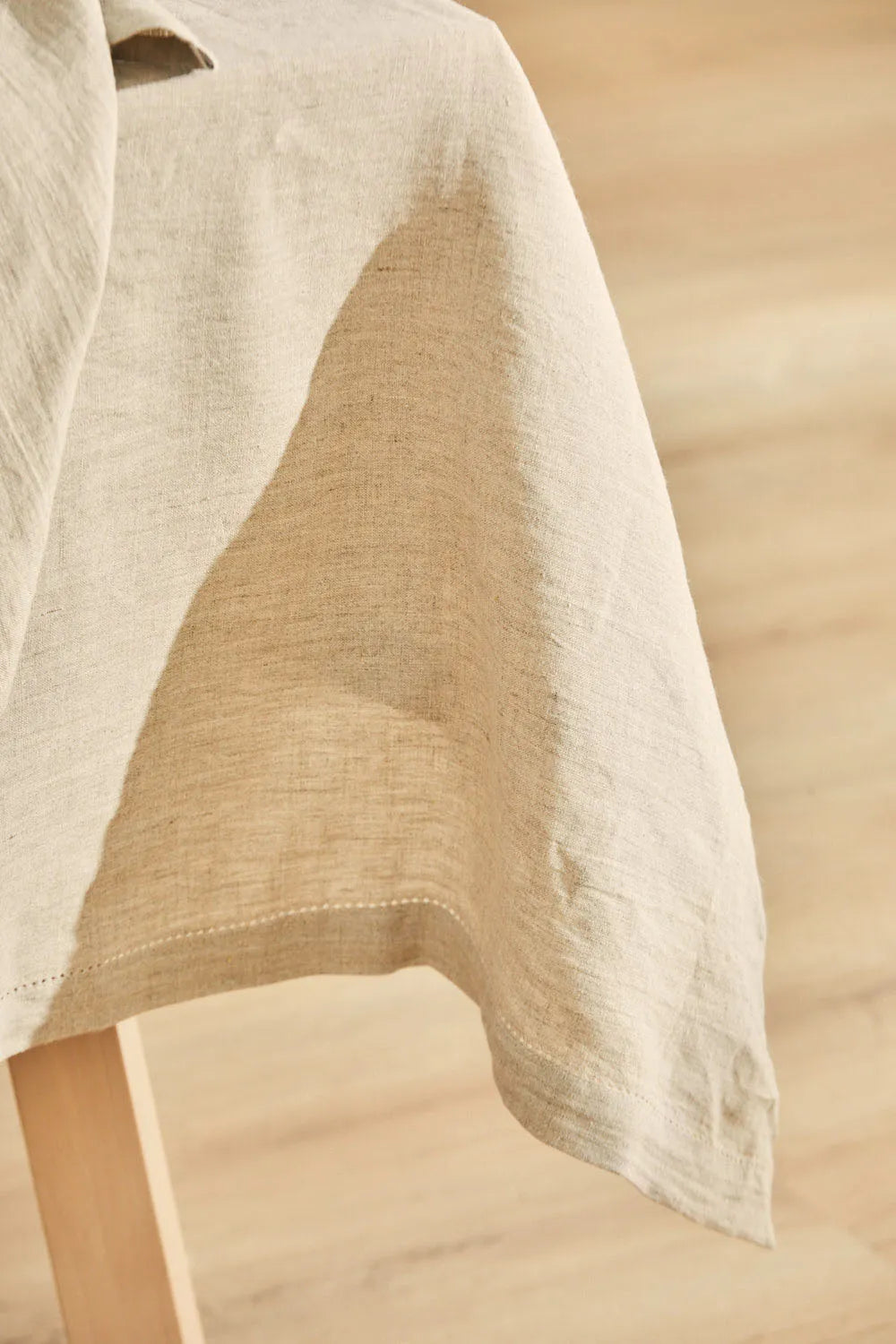 Mantel de puro lino con vainica beige Lino-Calma House