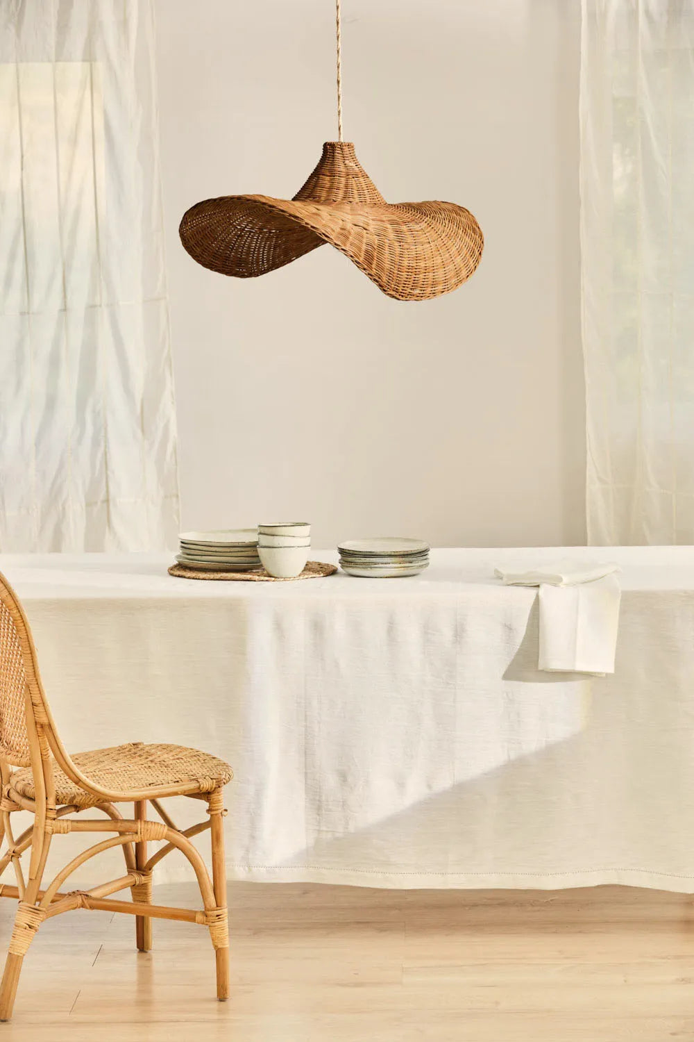 Mantel de puro lino con vainica crudo Lino-Calma House