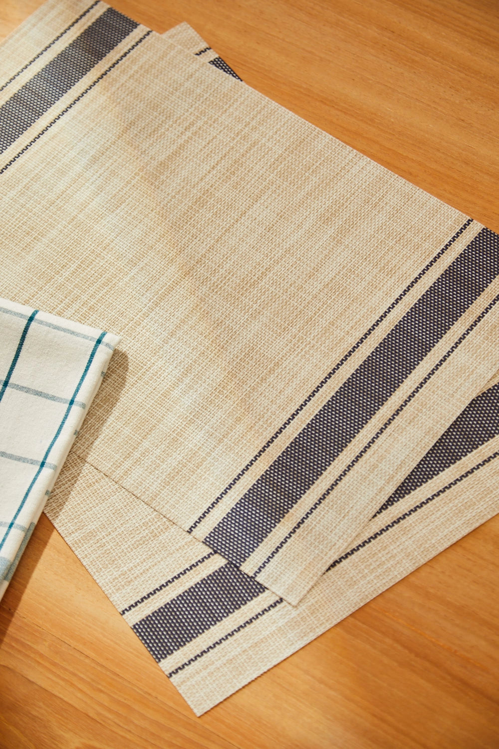 Mantel individual antimanchas trenzado a rayas azules Pla-Calma House