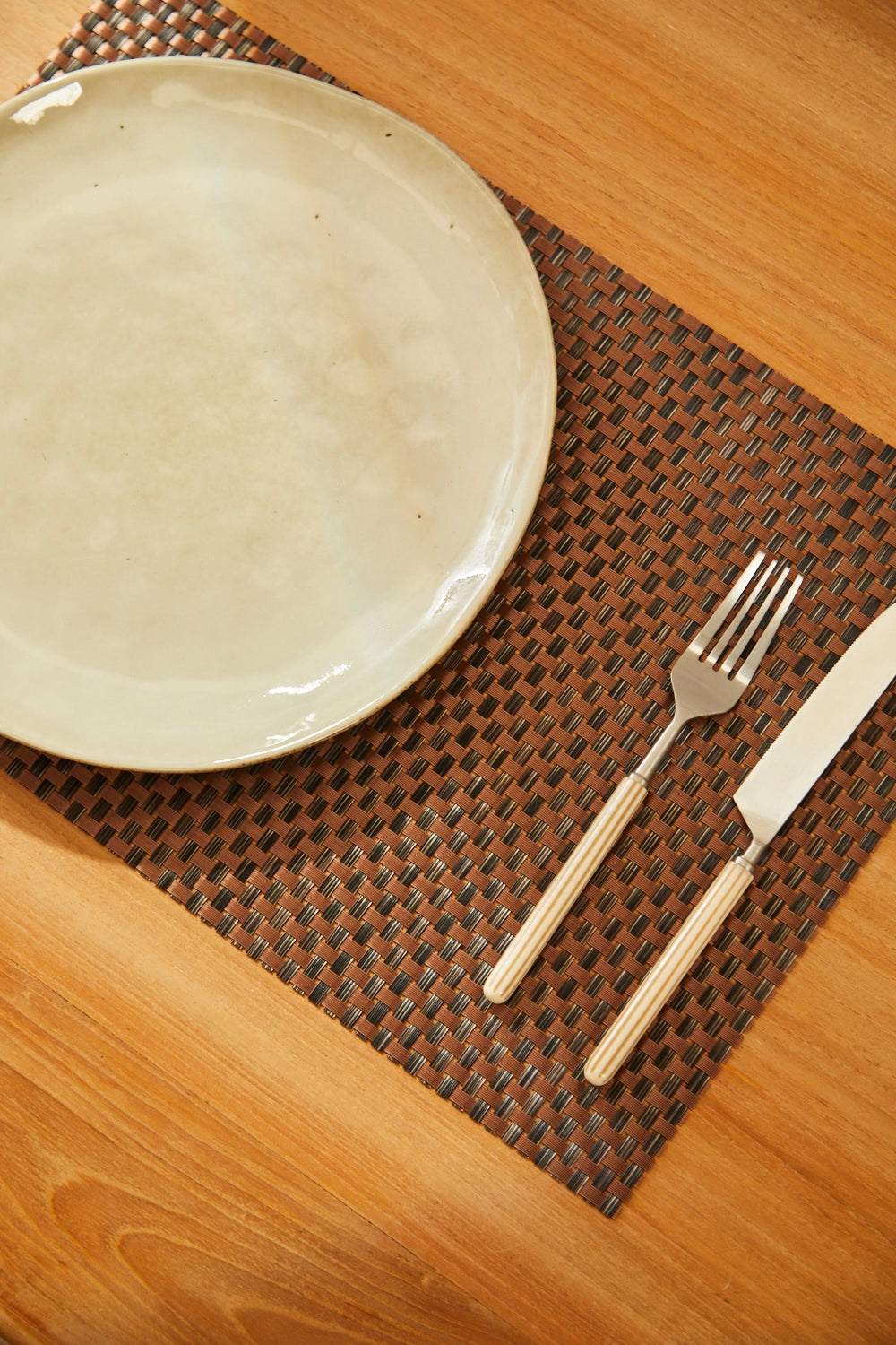 Mantel individual antimanchas trenzado tierra Pla-Calma House