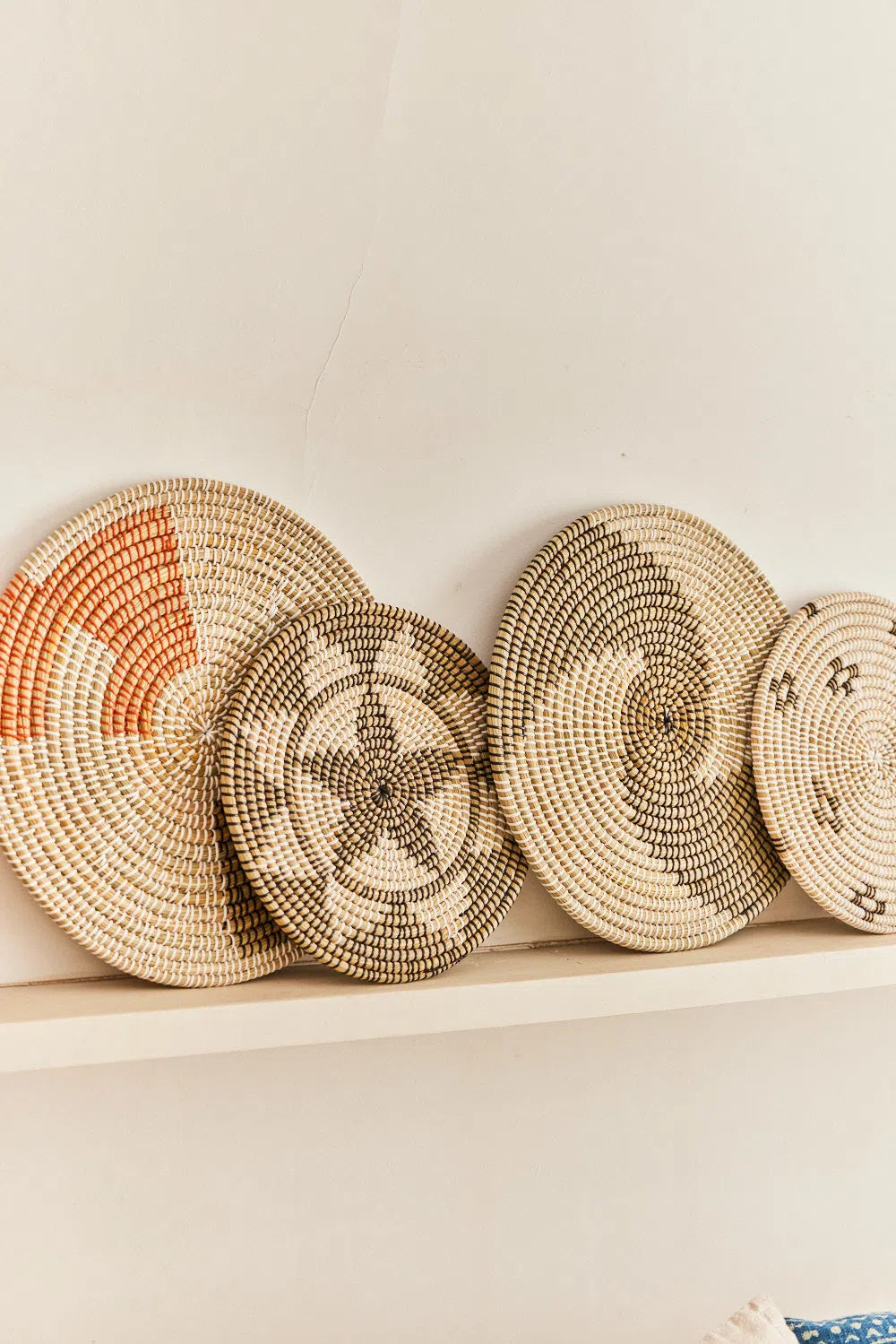 Plato decorativo de junco de mar Amiyaa-Calma House