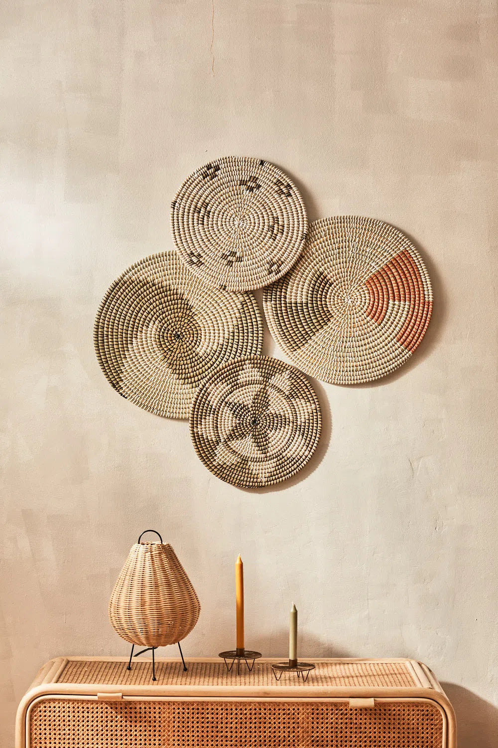 Plato decorativo de junco de mar Amiyab-Calma House